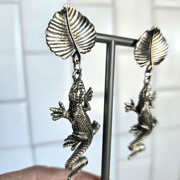 Vintage-supply Women's Silver and Grey Jewellery - Picture 5 of 6